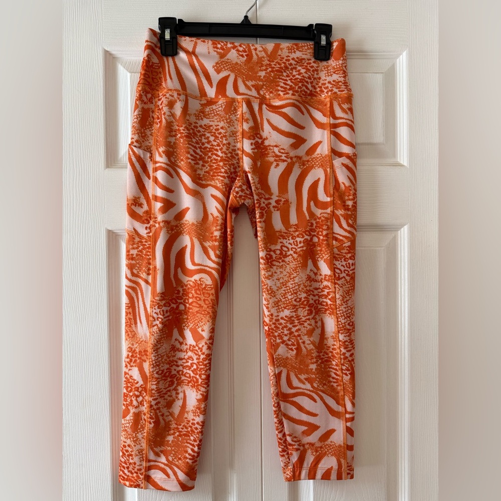 Cali Active - orange and off-white high waist Capris
